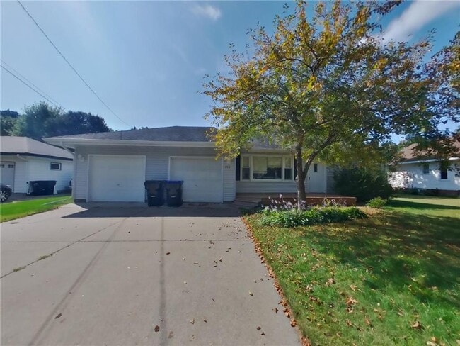 property at 406 E River St