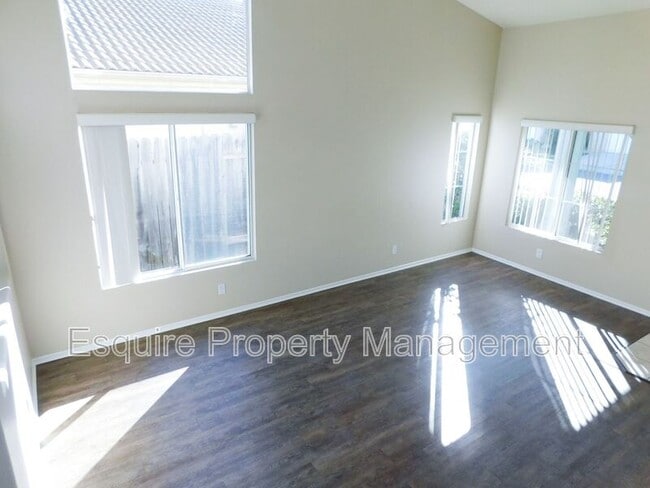 435 Paseo Del Valle in Camarillo, CA - Building Photo - Building Photo