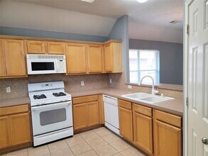 12242 Noco Dr in Tomball, TX - Building Photo - Building Photo