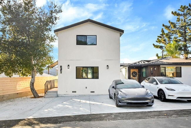 property at 4935 Cloud Ave