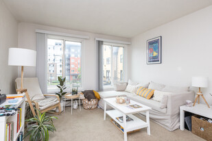Campus East Apartments: Your Perfect Home in Minneapolis, MN - Building Photo