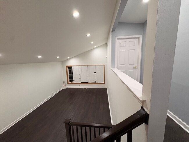 5212 Harmswood Terrace in Skokie, IL - Building Photo - Building Photo