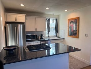 1140 Tuolumne St, Unit #2 in Vallejo, CA - Building Photo - Building Photo