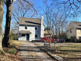 310 S Parkdale Ave in Chattanooga, TN - Building Photo