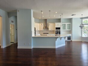 8309 Waterfield Dr in Bakersfield, CA - Building Photo - Building Photo