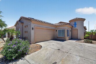 14843 W Wethersfield Rd in Surprise, AZ - Building Photo - Building Photo