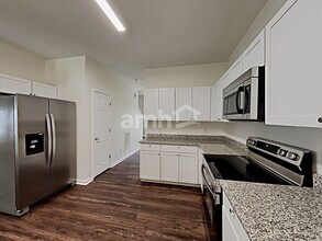 3103 Hendricks Chapel Ln in Charlotte, NC - Foto de edificio - Building Photo