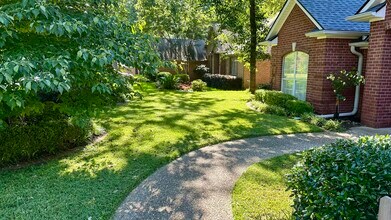 3308 Oak Knoll Dr in Tyler, TX - Building Photo - Building Photo