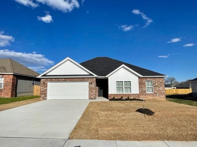 664 Woodland St in Centerton, AR - Building Photo