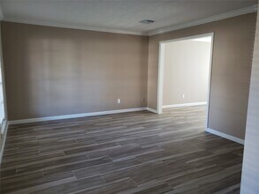 1911 Richmond Vantage Dr in Richmond, TX - Building Photo - Building Photo