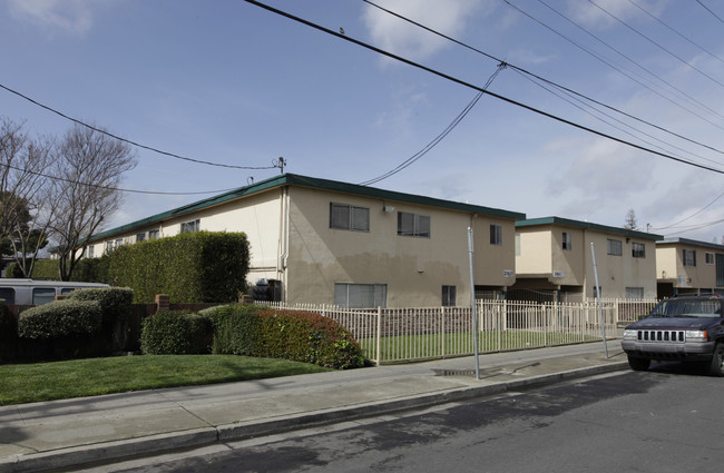 27813-27827 Leidig Ct in Hayward, CA - Foto de edificio - Building Photo