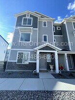 3912 N Cougar Ln in Eagle Mountain, UT - Building Photo