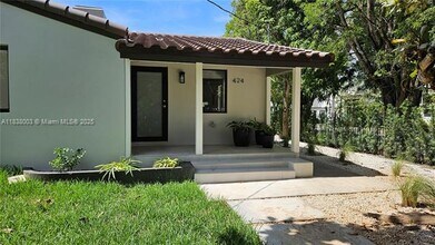 424 NE 63rd St in Miami, FL - Foto de edificio - Building Photo