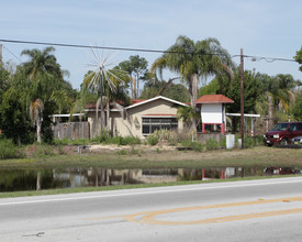 Belmont Apartments in North Fort Myers, FL - Building Photo - Building Photo