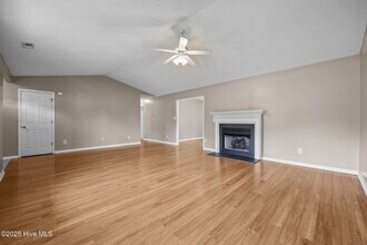 529 Blackberry Ct in Hubert, NC - Building Photo - Building Photo