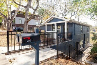 207 South Ave SE in Atlanta, GA - Foto de edificio - Building Photo