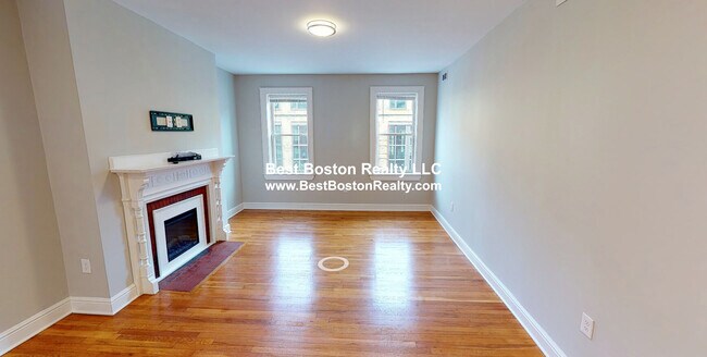 property at 20 John F. Kennedy St