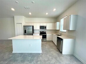 422 Bogey Dr in Davenport, FL - Building Photo - Building Photo