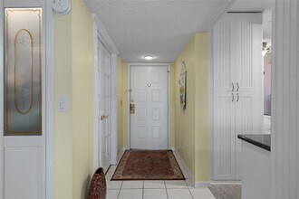 8211 Brent St in Port Richey, FL - Building Photo - Building Photo