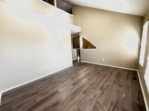 15650 Stone Crossing Dr in Southfield, MI - Building Photo - Building Photo