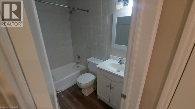 181 King St E in Kitchener, ON - Building Photo - Building Photo