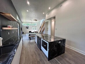 2279 Lake Hall Rd in Tallahassee, FL - Building Photo - Building Photo