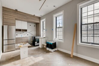 1436 W Blackhawk St-Unit -2M in Chicago, IL - Building Photo - Building Photo