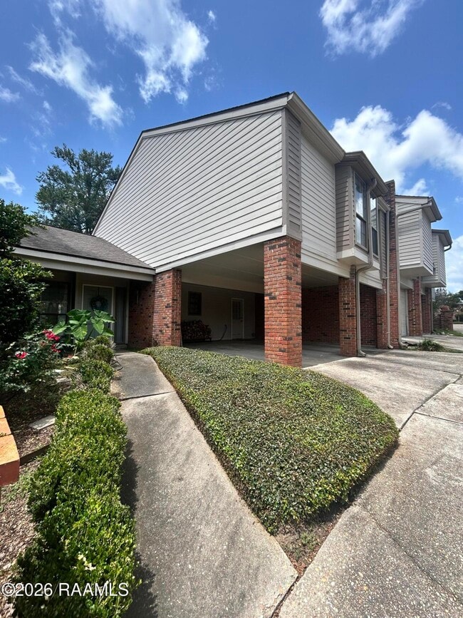 property at 604 Briargate Cir