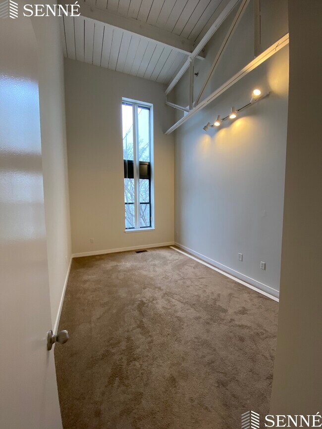 71 Fulkerson St, Unit 106 in Cambridge, MA - Foto de edificio - Building Photo