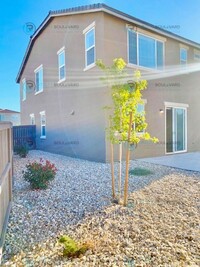 2129 Neuer Dr in Sparks, NV - Foto de edificio - Building Photo