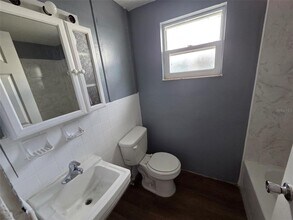 5206 7th St in Zephyrhills, FL - Building Photo - Building Photo