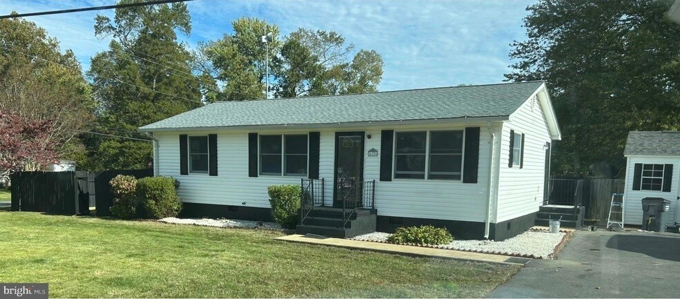 26326 Skyview Dr in Hollywood, MD - Building Photo
