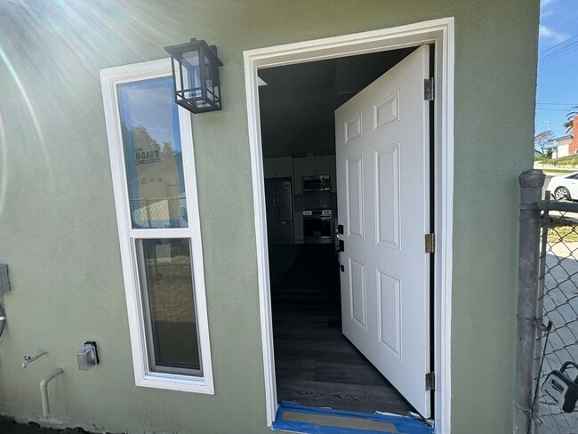 10837 Fellows Ave in Los Angeles, CA - Building Photo - Building Photo