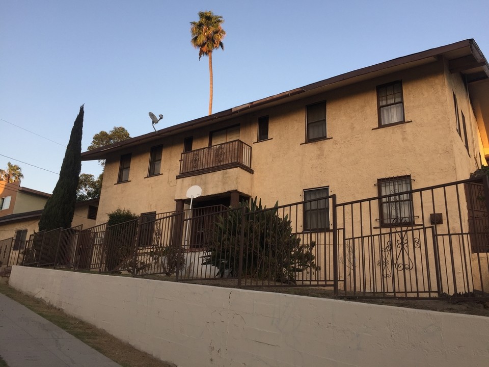 2652 7th Ave in Los Angeles, CA - Foto de edificio
