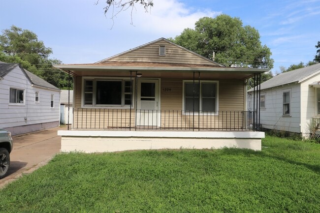 property at 1324 N 5th St