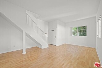 123 Orlando Ave in Los Angeles, CA - Building Photo - Building Photo