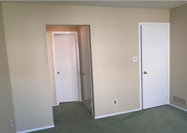 331B Delancey Pl, Unit B in Mount Laurel, NJ - Building Photo - Building Photo