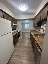 Woodhues Apartments - Ideal Location - Com... in Farmington Hills, MI - Building Photo - Building Photo