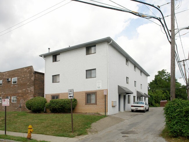 190-198 W Norwich Ave in Columbus, OH - Building Photo - Building Photo