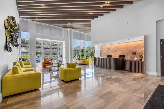 1600 SW 1st Ave in Miami, FL - Foto de edificio - Building Photo