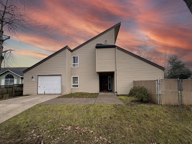 2077 Lemuria St in Eugene, OR - Foto de edificio - Building Photo