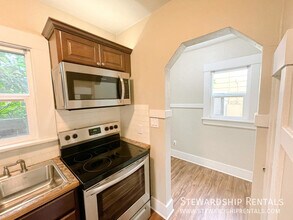 2024 Emerald St in Eugene, OR - Building Photo - Building Photo