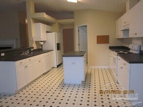 1135 Halyard Pl in Pensacola, FL - Building Photo - Building Photo