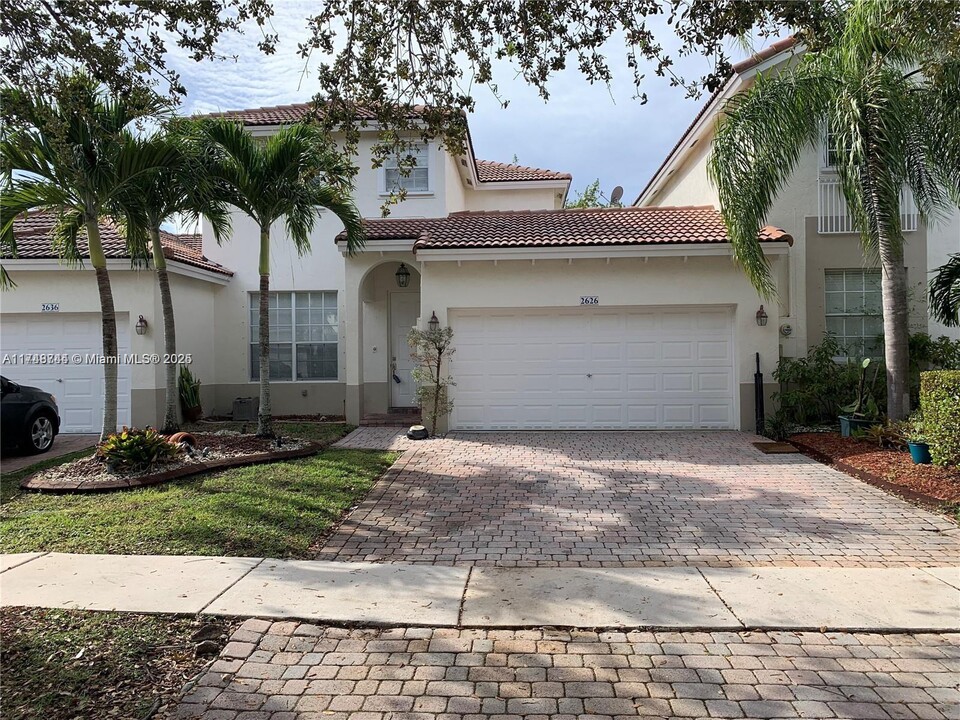 2626 SW 188th Terrace in Miramar, FL - Building Photo