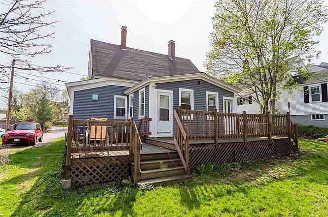 5 Academy St in Dover, NH - Building Photo