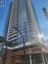 15 Wellington St in Kitchener, ON - Building Photo - Building Photo