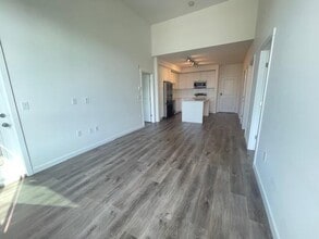 16633-16624 24 Ave in Surrey, BC - Building Photo - Building Photo