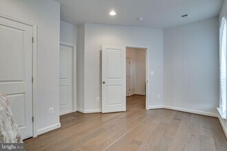 518 Triggerfish Dr in Forest Heights, MD - Building Photo - Building Photo