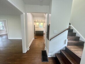 611 S Eagleson Ave in Bloomington, IN - Foto de edificio - Building Photo