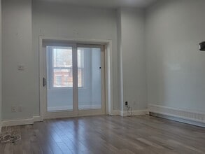 8538 102nd St, Unit 2 Fl in Richmond Hill, NY - Building Photo - Building Photo